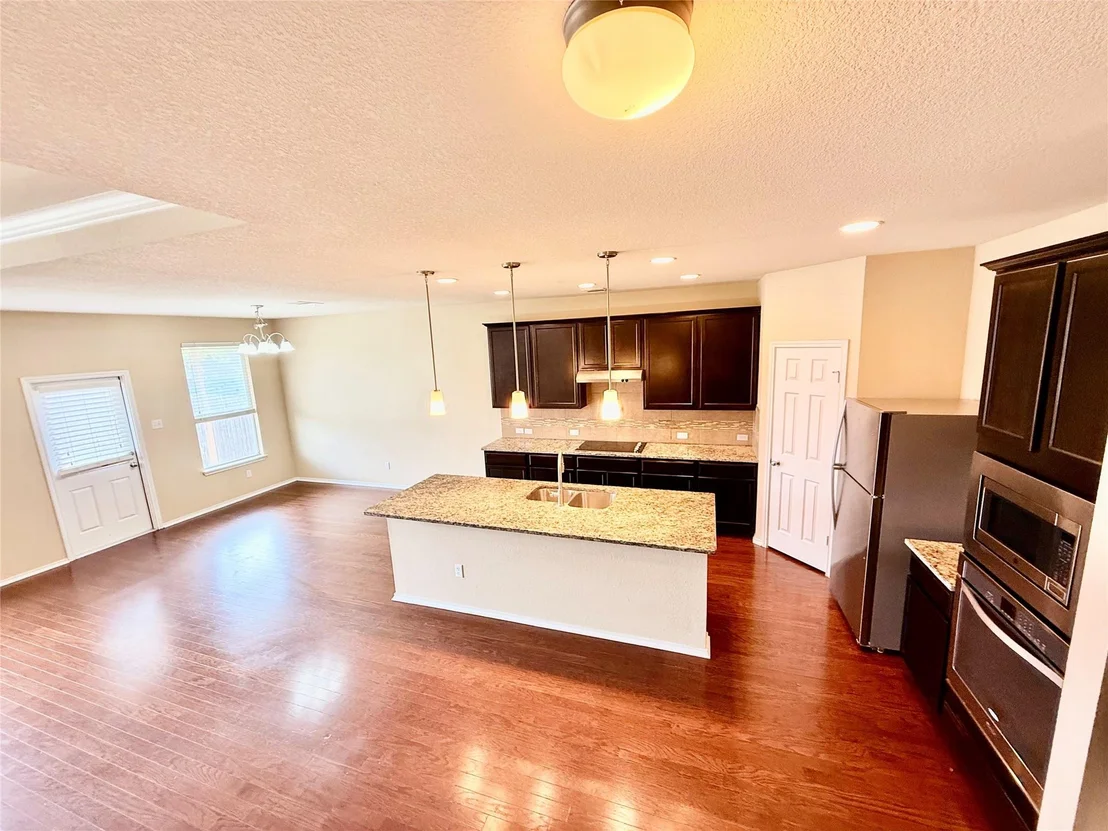 Photo of 1223 Daffodil DR