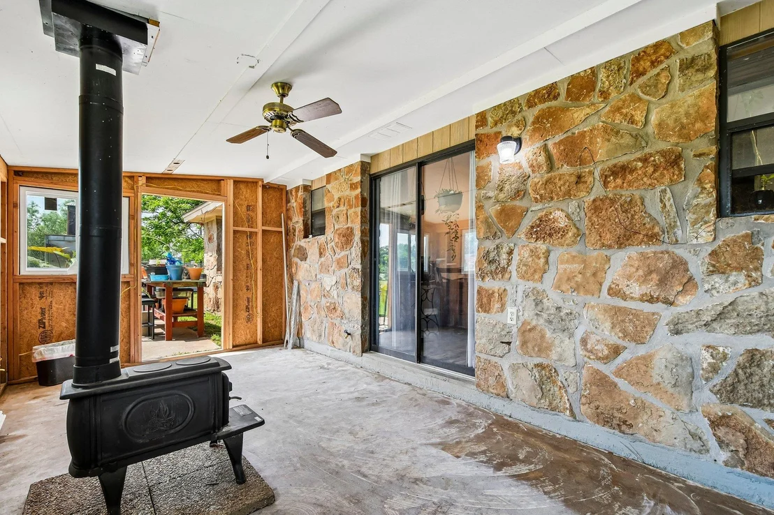 Photo of 115 Mountain View DR