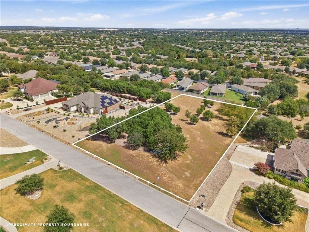 Photo of 232 Standing Oak DR