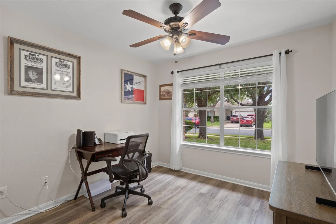 Photo of 332 Hidden Brook LN