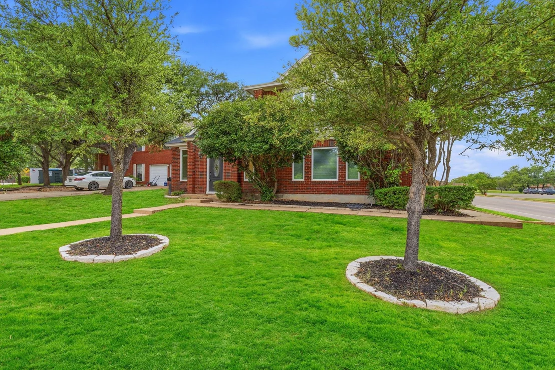 Photo of 1201 Deer Grove DR