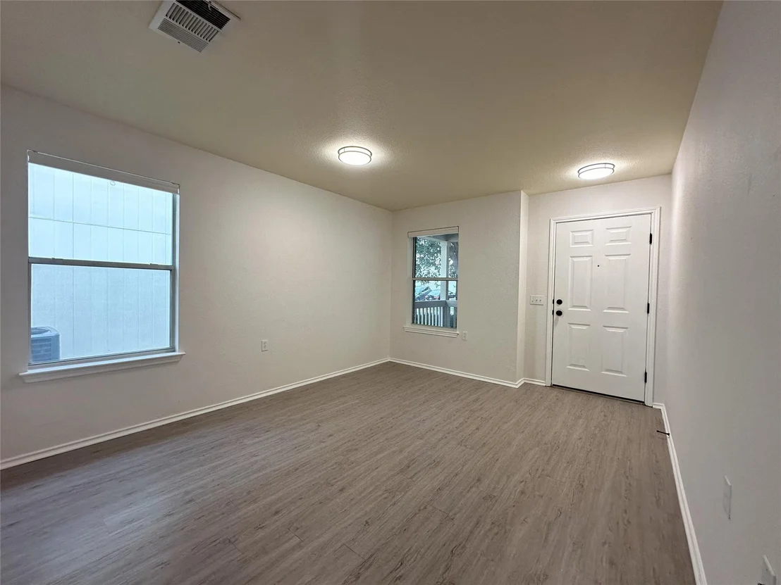 Photo of 5221 Krueger LN