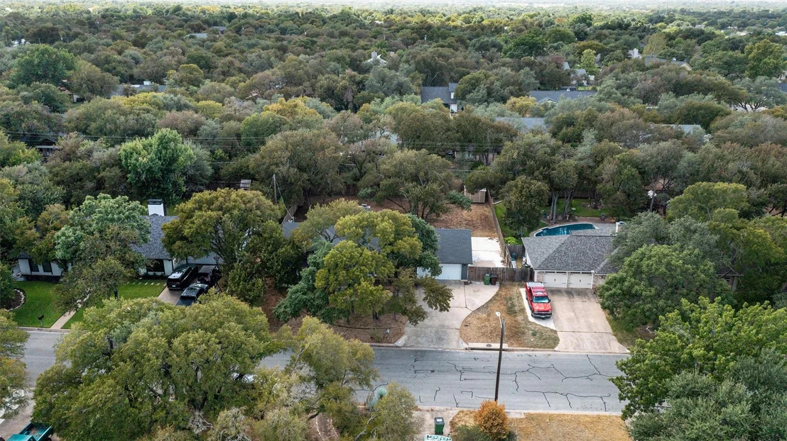 Photo of 1002 Penny LN