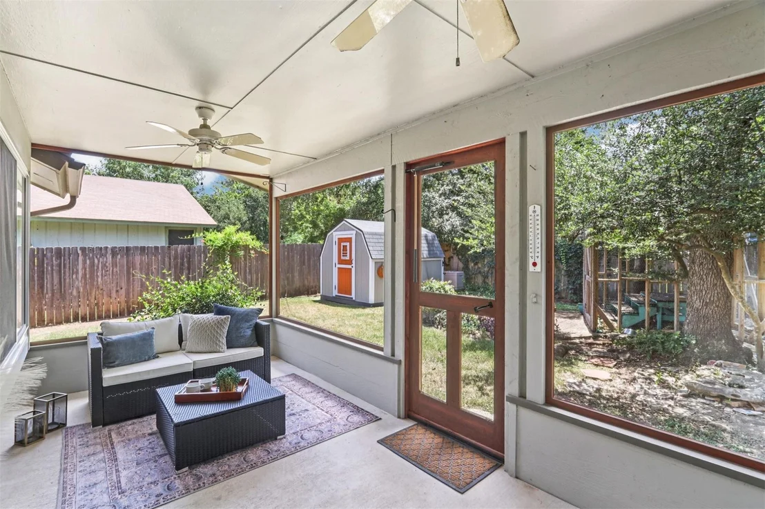 Photo of 7109 Dallas DR
