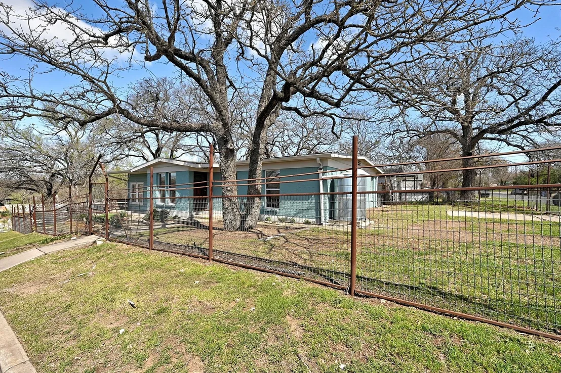 Photo of 1401 Astor PL