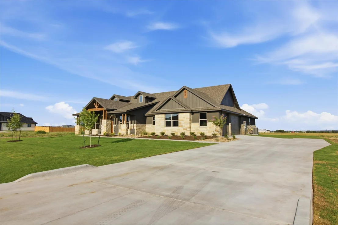 Photo of 11109 Golden Eagle Ave