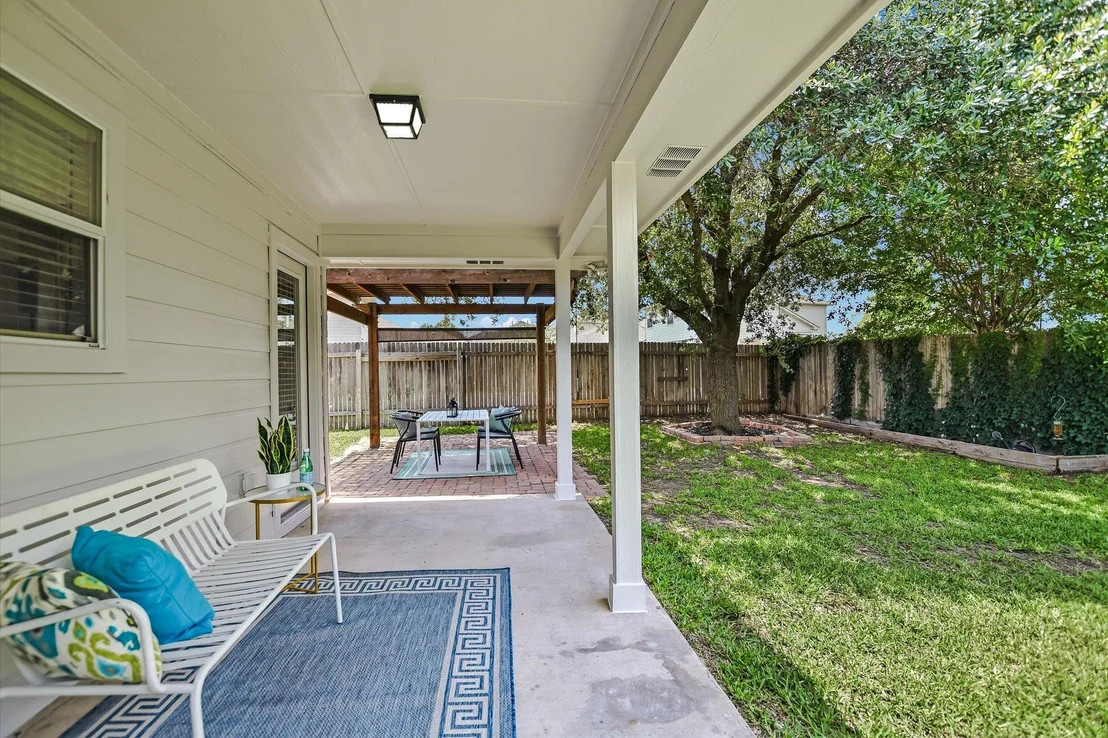 Photo of 11120 Los Comancheros RD