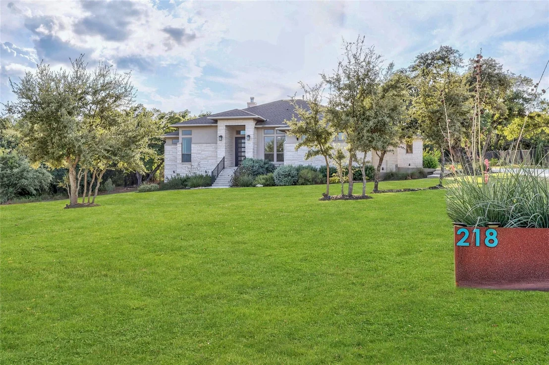 Photo of 218 Questa TRL