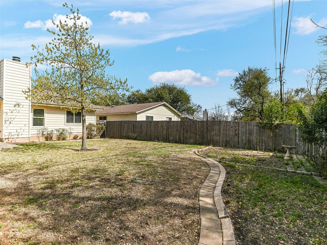 Photo of 11206 Blackmoor DR