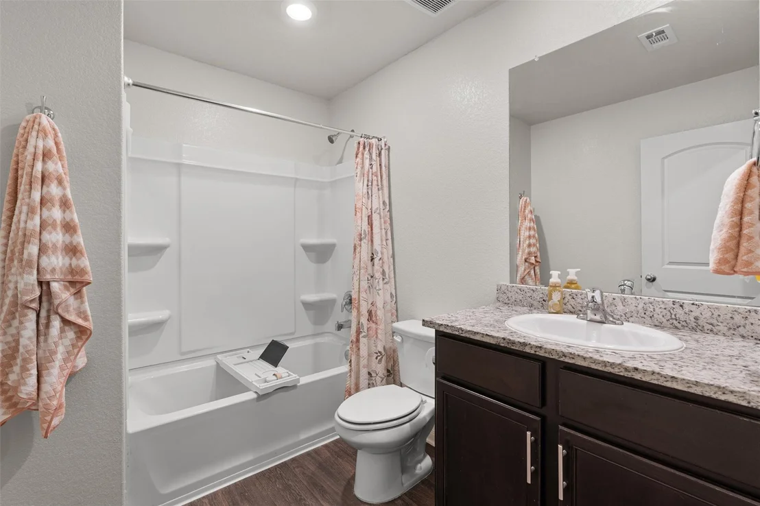 Photo of 212 Hyacinth WAY