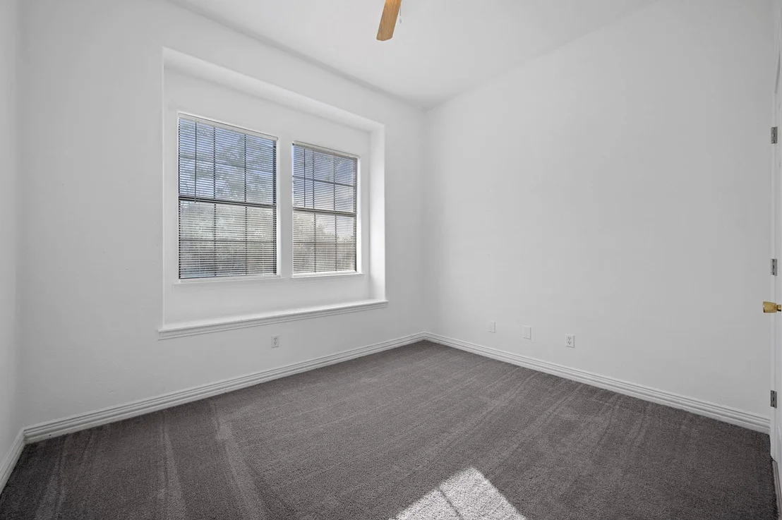 Photo of 106 Park DR