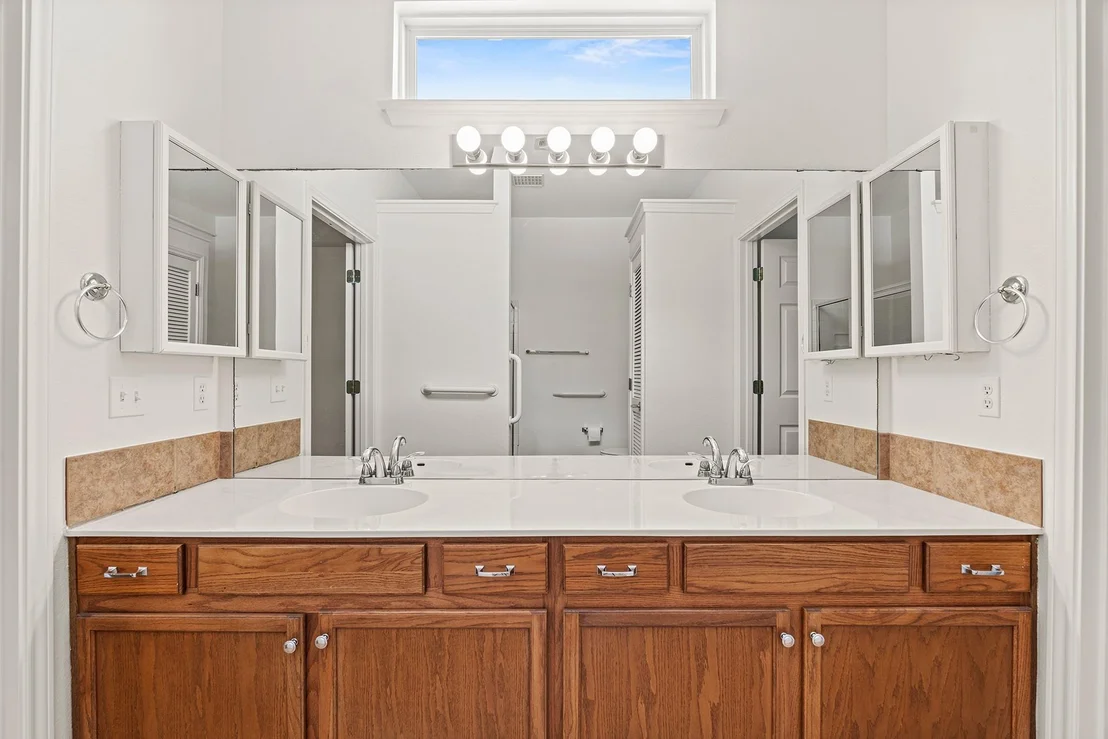Photo of 208 Crockett LOOP