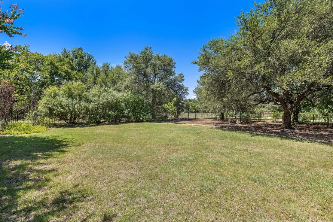 Photo of 165 Silverado DR
