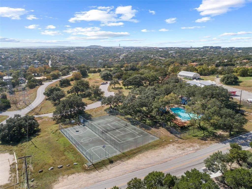 Photo of 2210 Red Fox RD