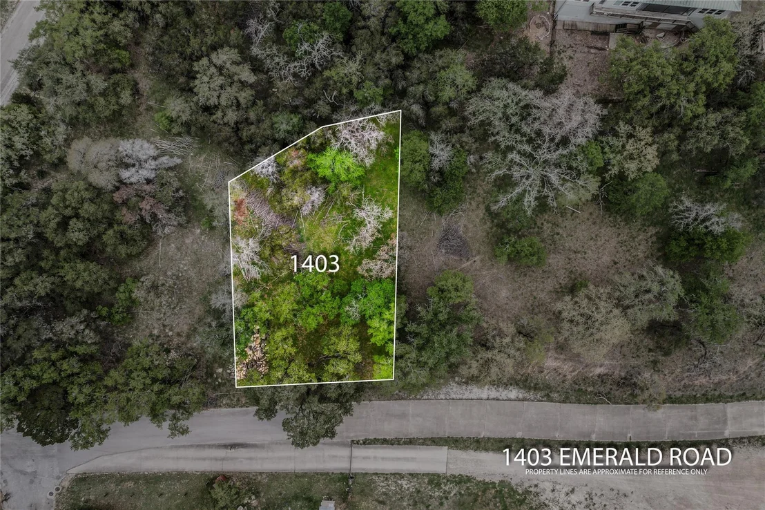 Photo of 1403 Emerald RD