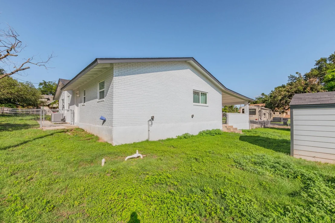 Photo of 501 College Ave