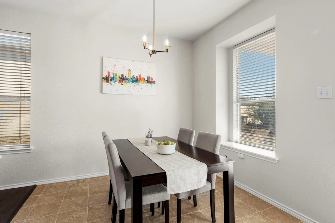 Photo of 136 Regent CV