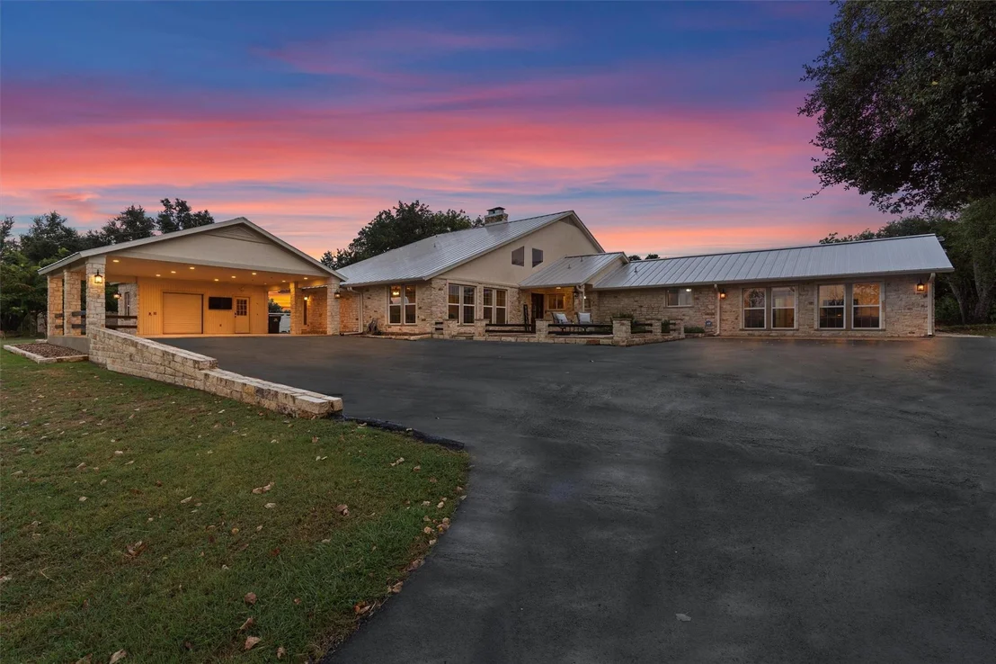 Photo of 1900 Walsh DR