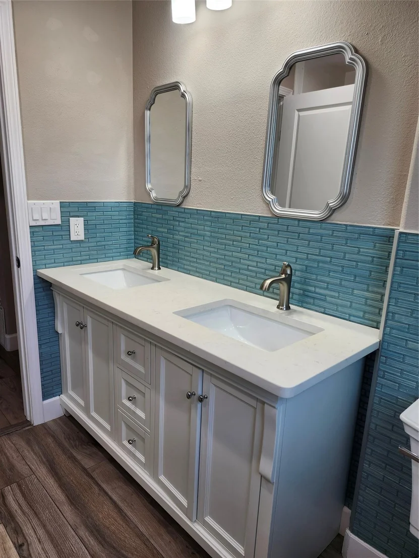 Photo of 209 W Victory Ave