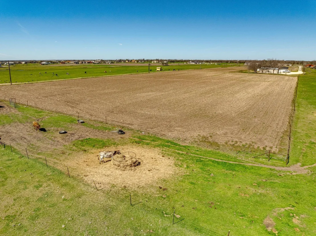 Photo of 930 County Road 124 RD