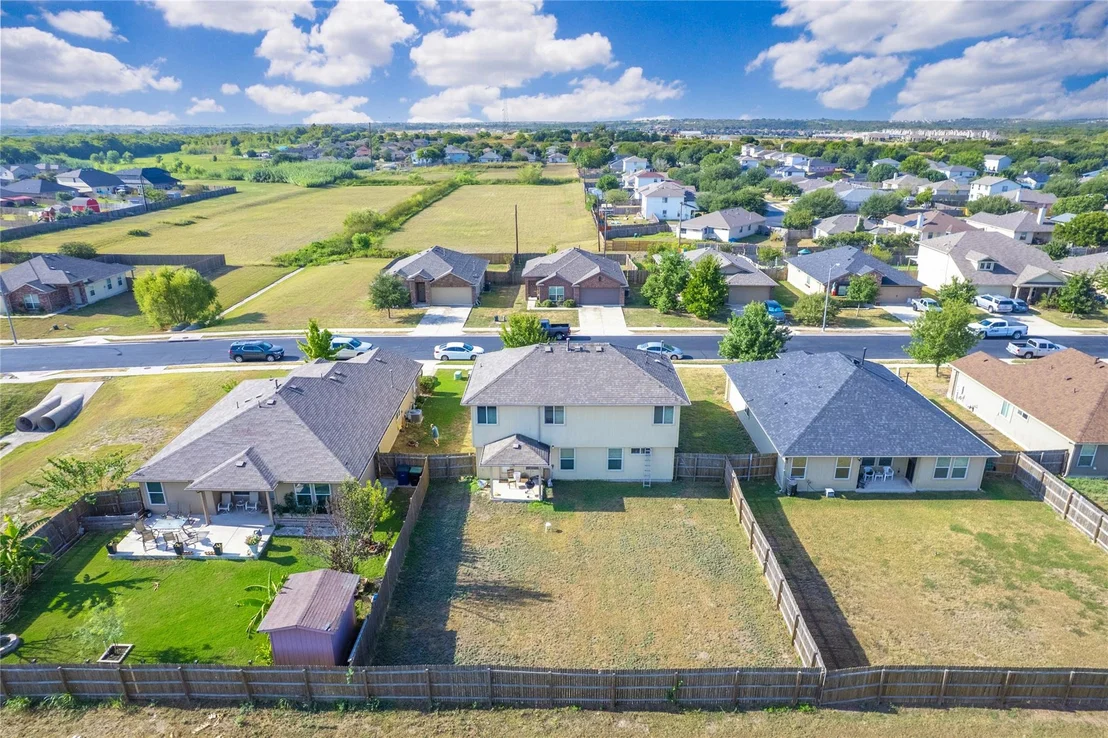 Photo of 417 Foxglove DR