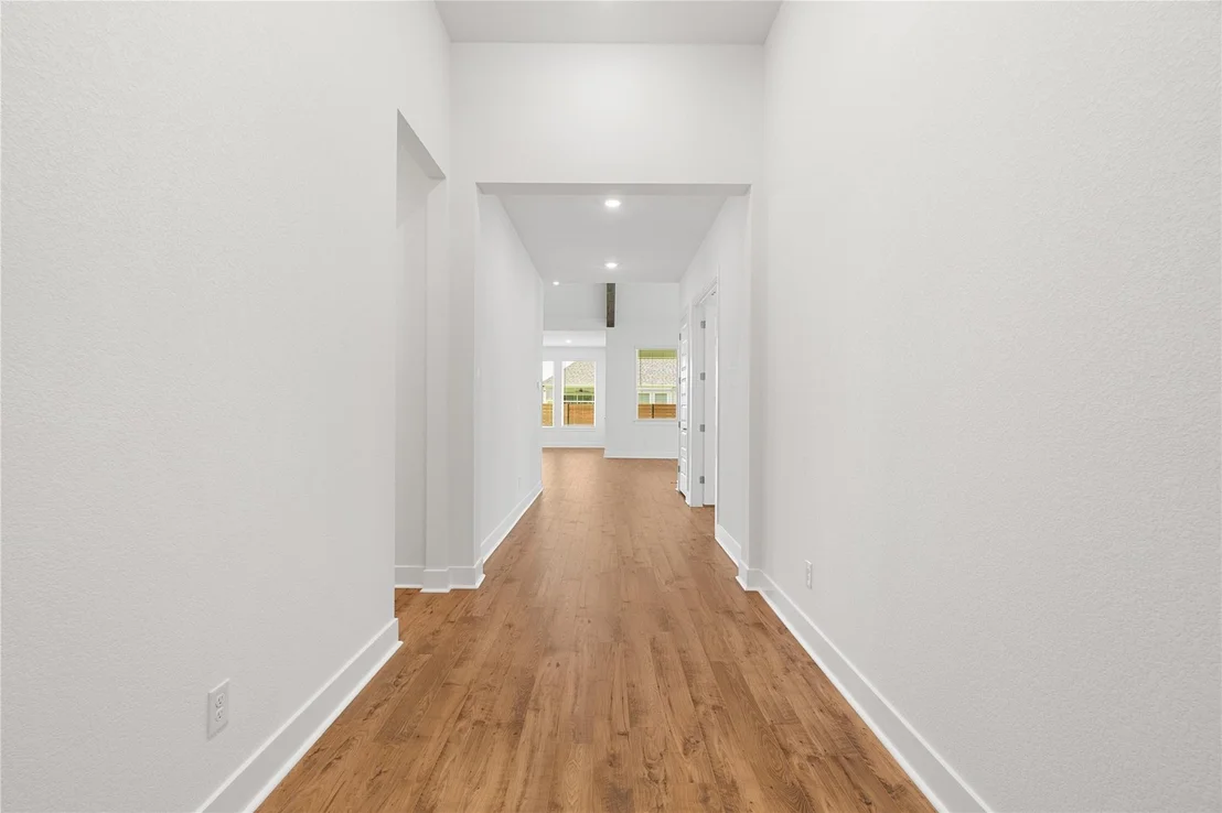 Photo of 2105 Tobiano TRCE
