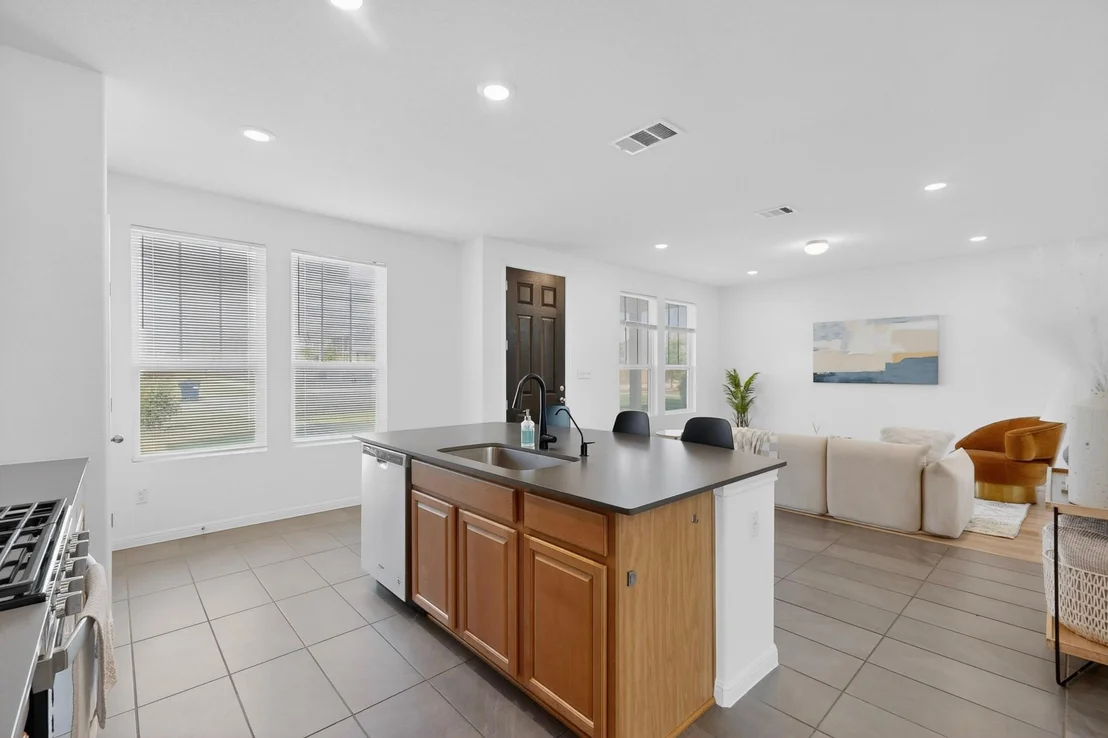 Photo of 2524 Acoma LN