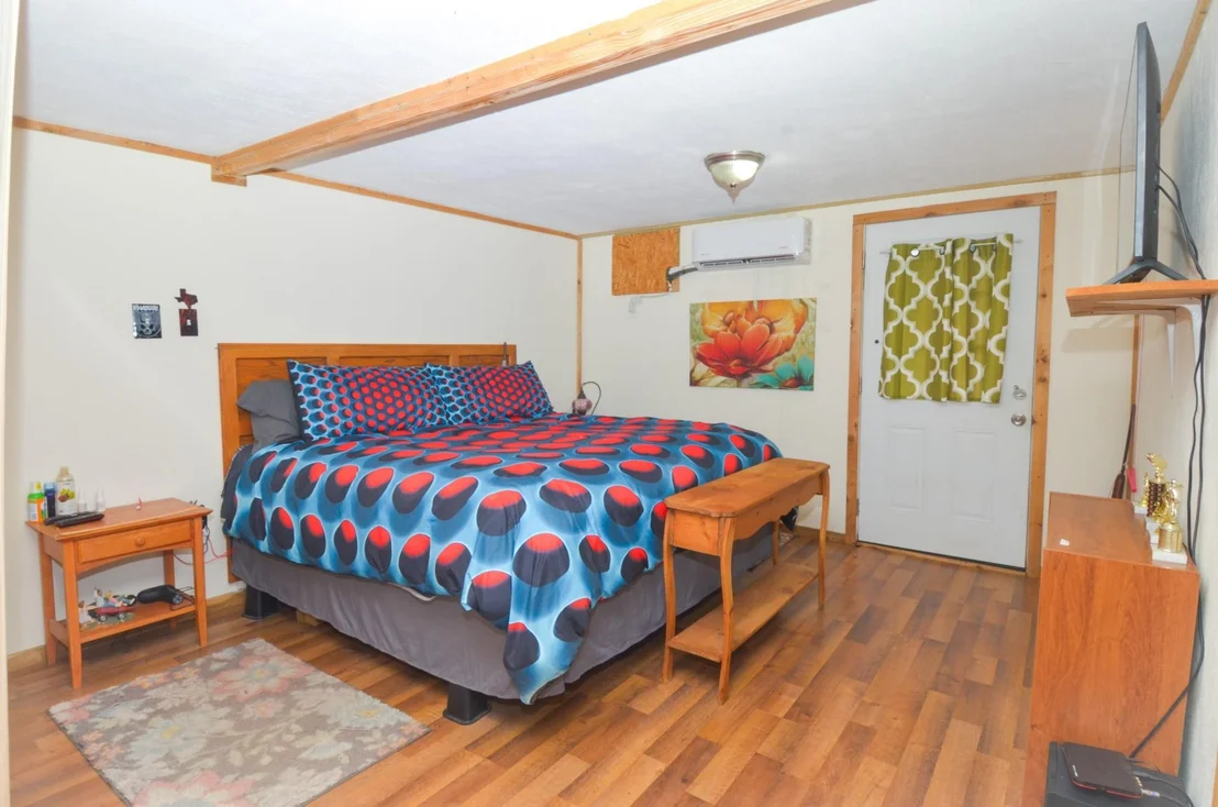 Photo of 319 RIVER RD