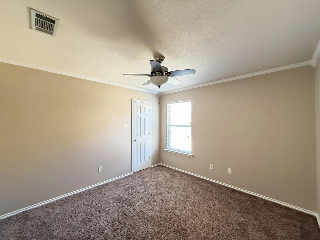 Photo of 2110 Thunderbird DR