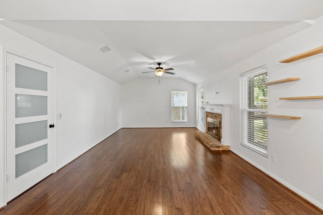 Photo of 11202 Holster CT