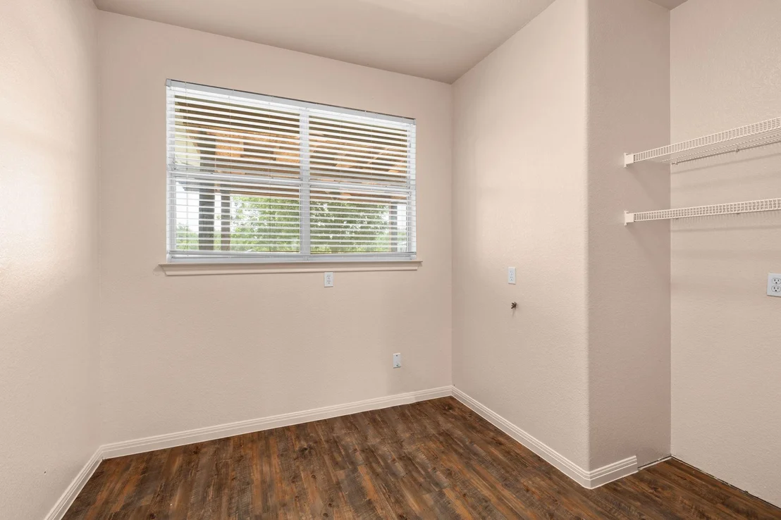 Photo of 913 County Road 220