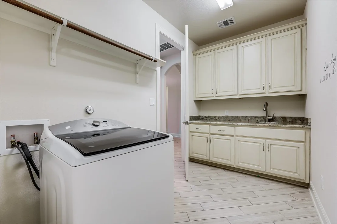 Photo of 3233 Veneto WAY
