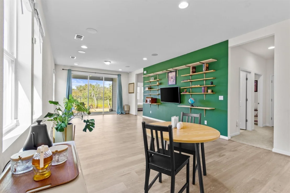 Photo of 405 Gaida LOOP