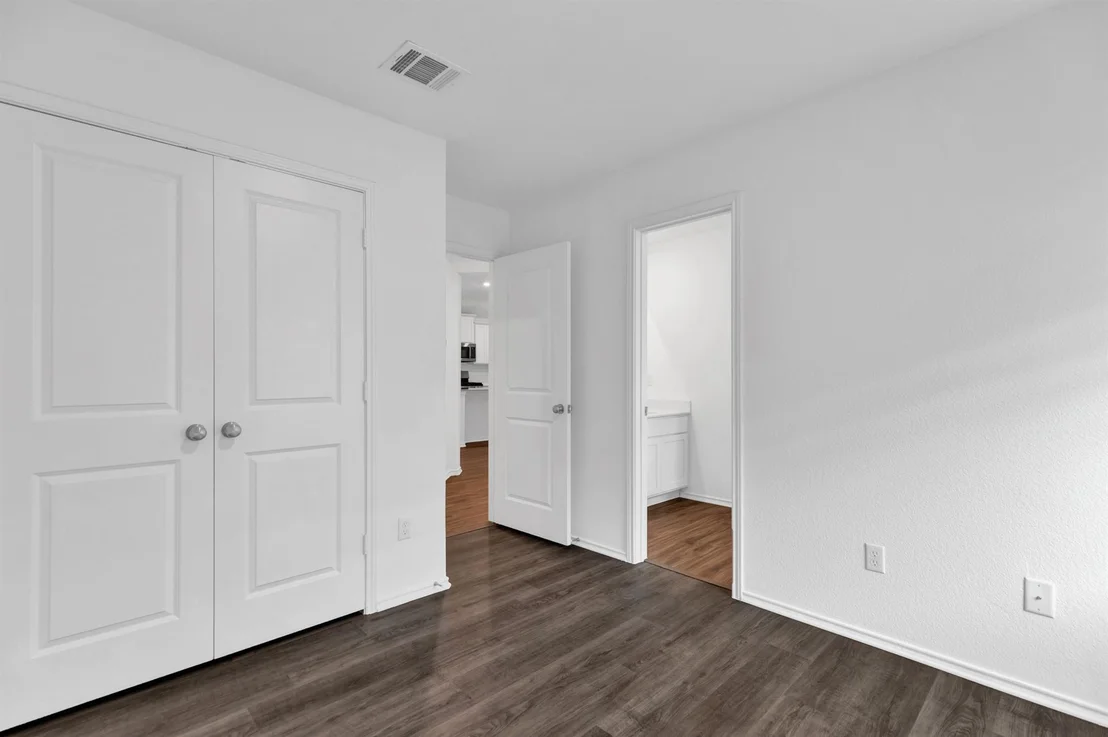 Photo of 332 Escondido CIR