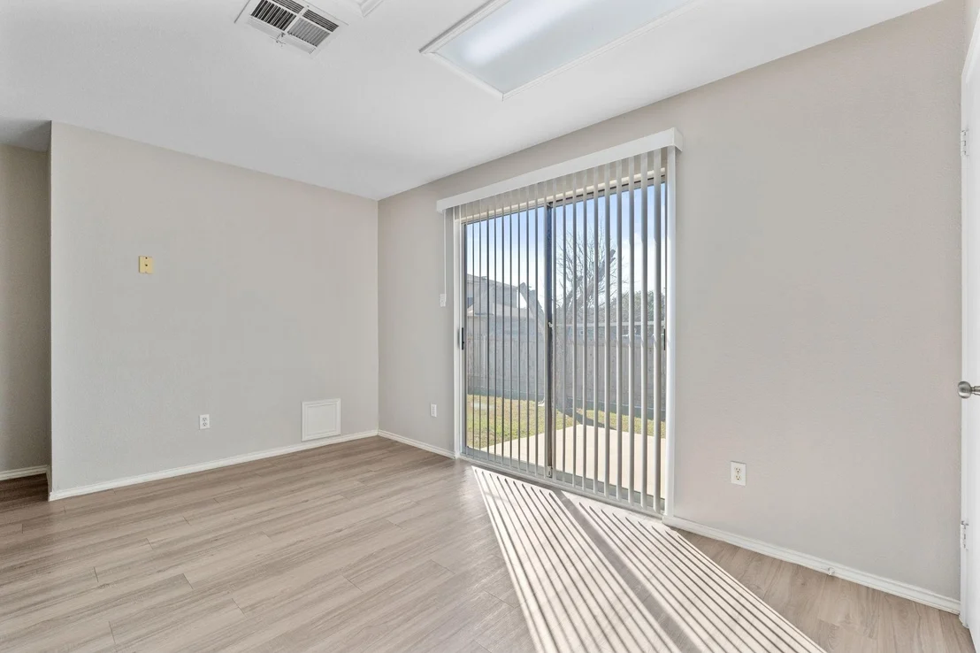 Photo of 607 Quincy DR