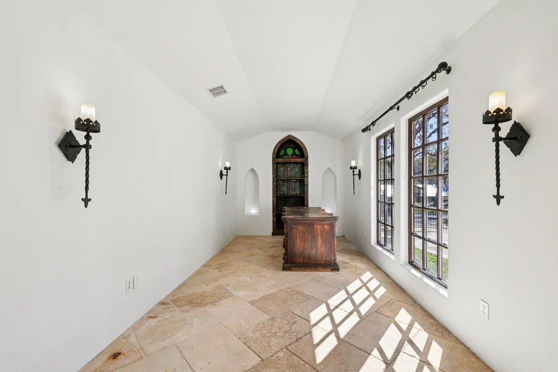 Photo of 2706 Pearce RD