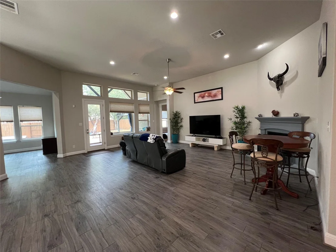 Photo of 1709 Hollowback DR