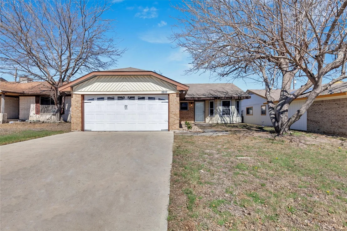 Photo of 2017 Corona DR