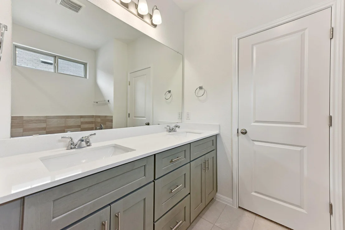 Photo of 124 Tenny LN