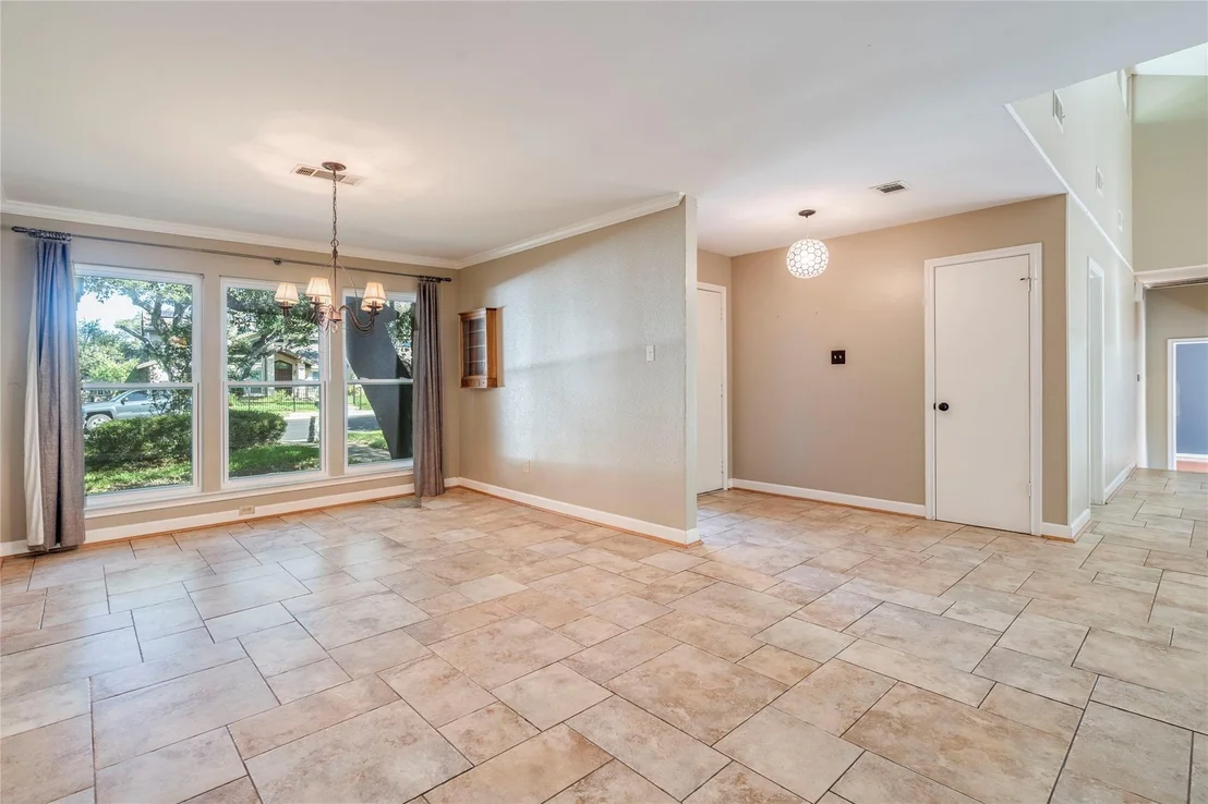Photo of 7507 Valburn DR