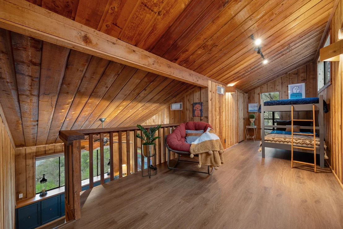 Photo of 403 Coventry RD