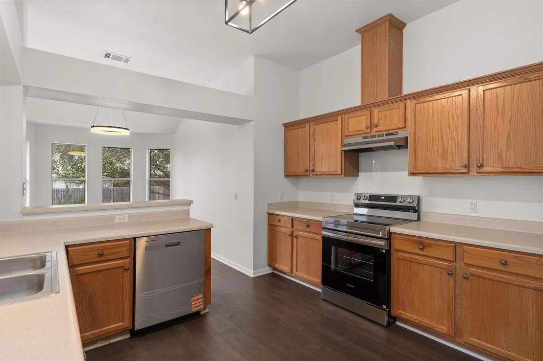 Photo of 1820 Mason Creek BLVD
