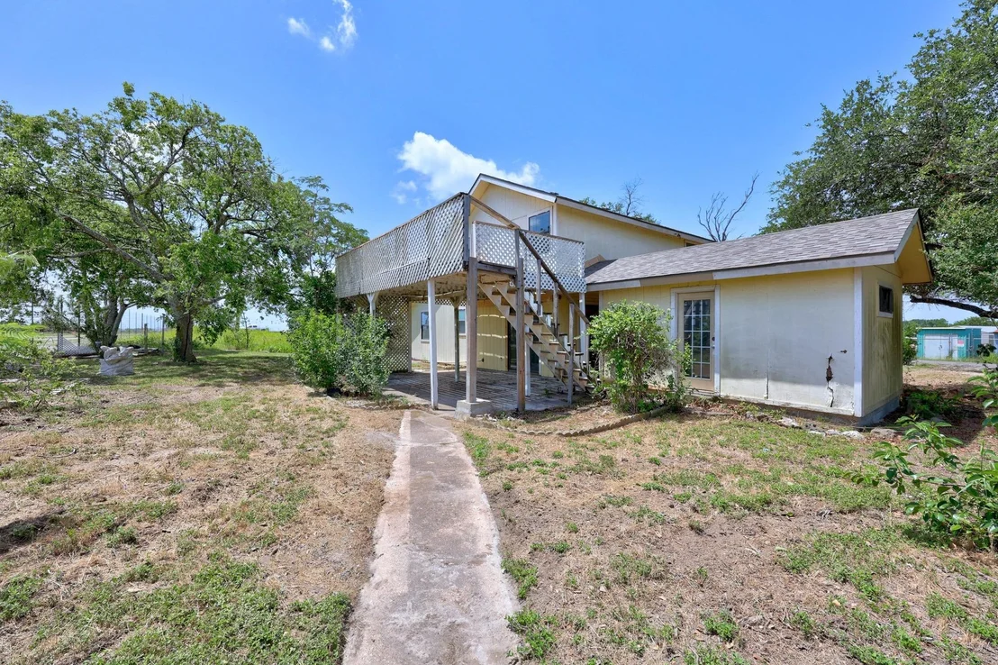 Photo of 1201 Green Acres