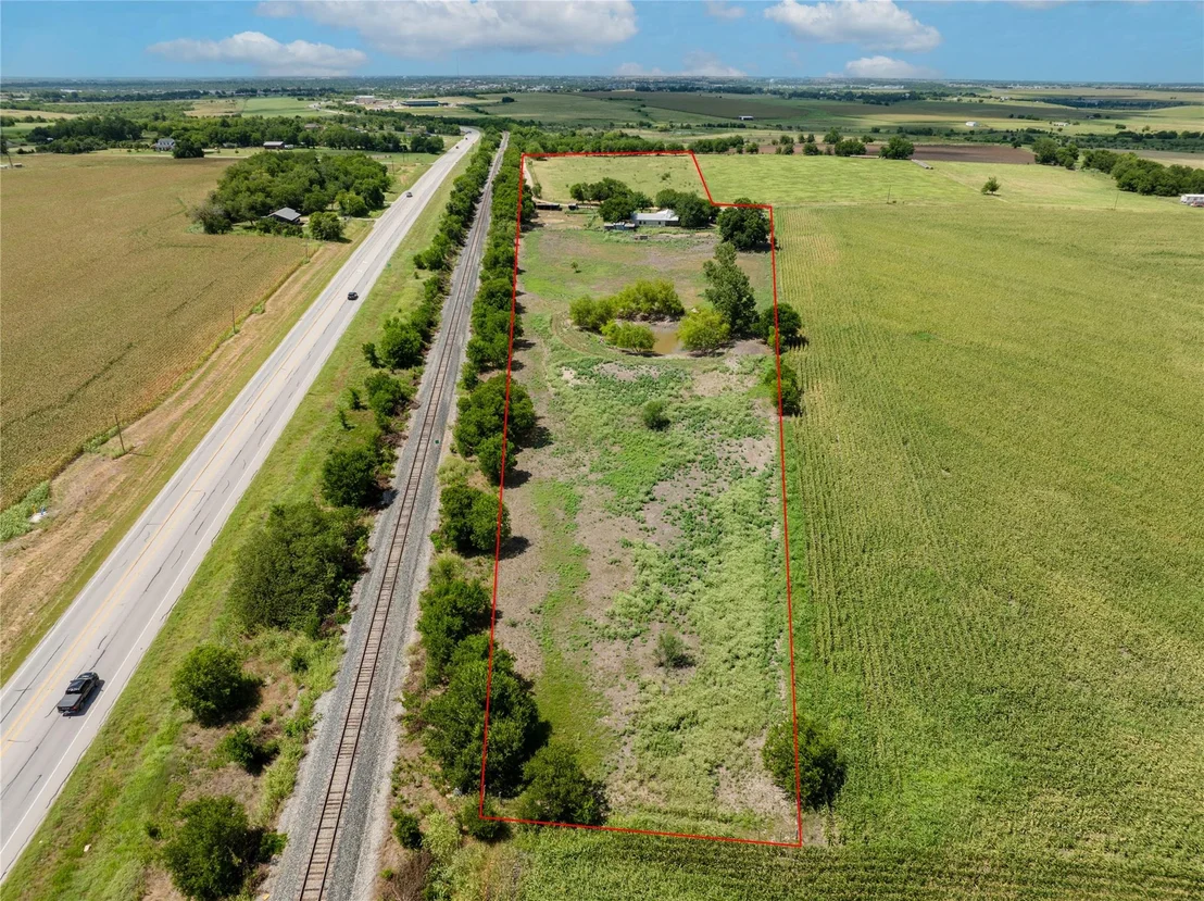 Photo of 559 Private Road 929 and 501 S. Main St PR