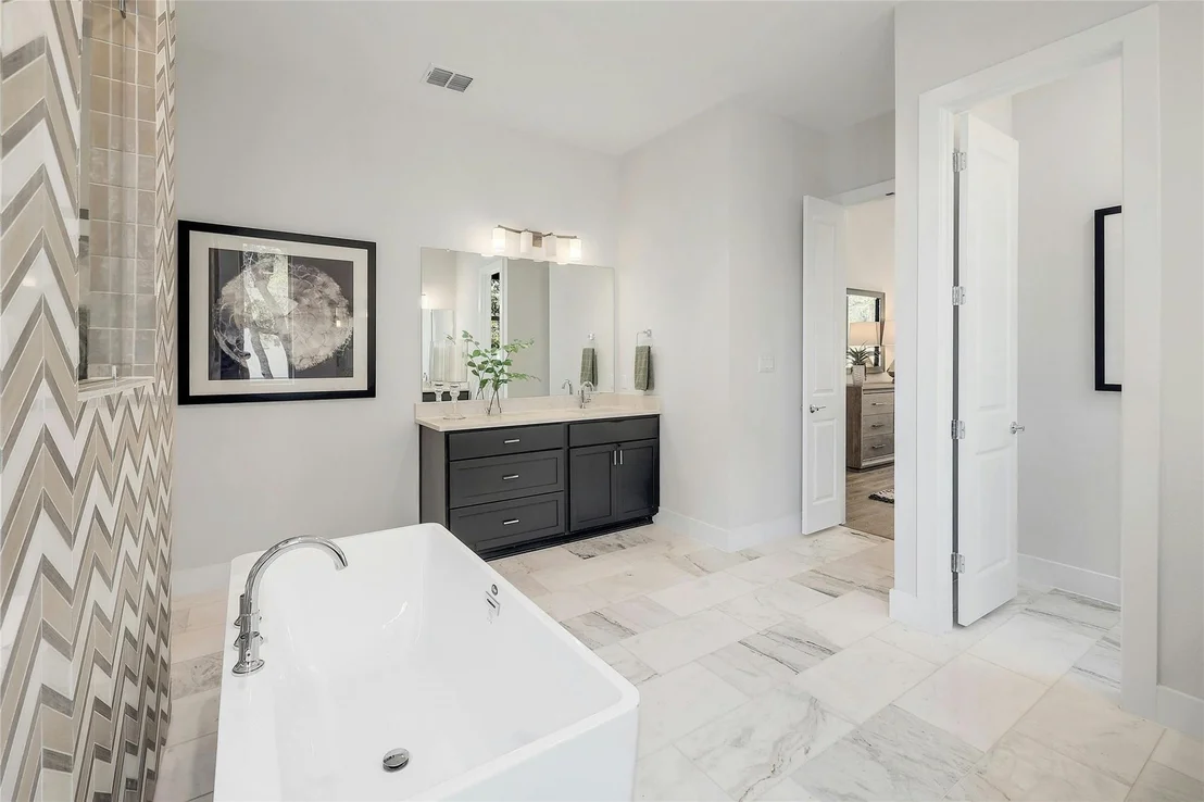 Photo of 228 Alistair DR