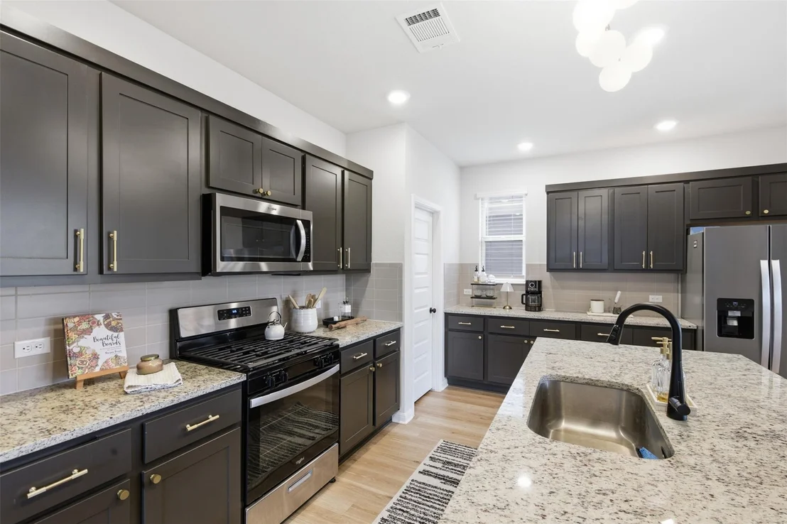 Photo of 108 Gullivers DR