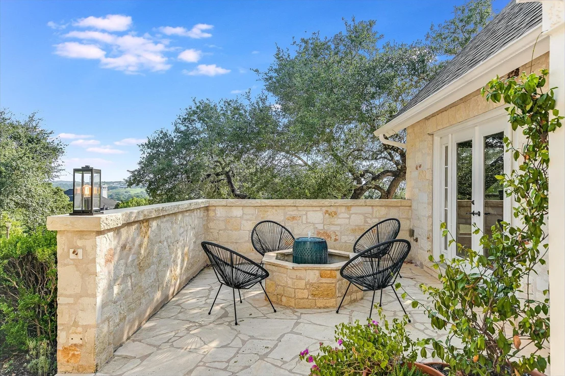 Photo of 700 Furlong DR
