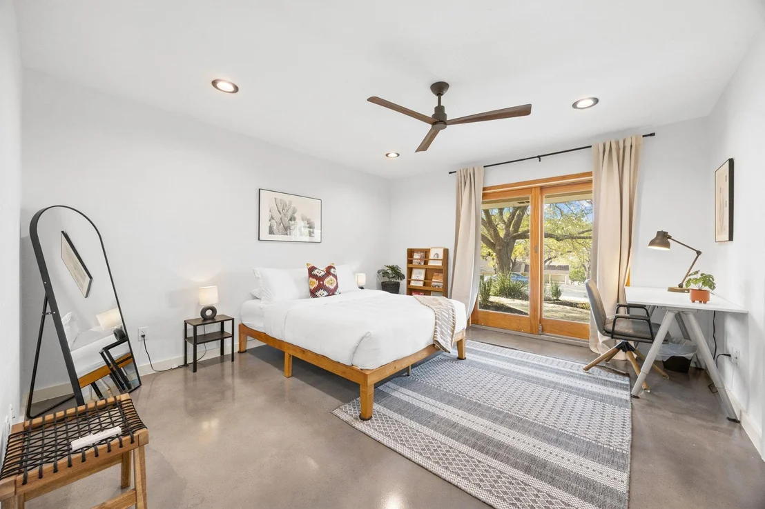 Photo of 3807 Cedar GLN