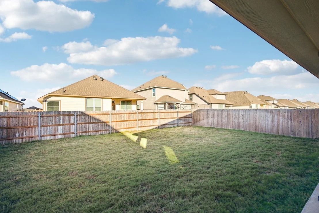 Photo of 6913 McGregor LOOP