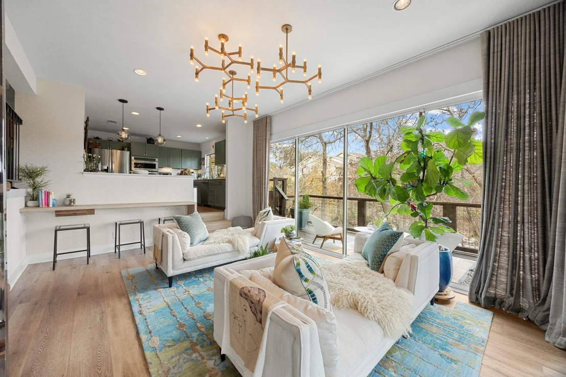 Photo of 7643 Parkview CIR
